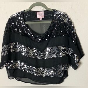 ROMEO AND JULIET COUTURE, ELEGANT YET SEXY SEQUIN OVER BLOUSE M
